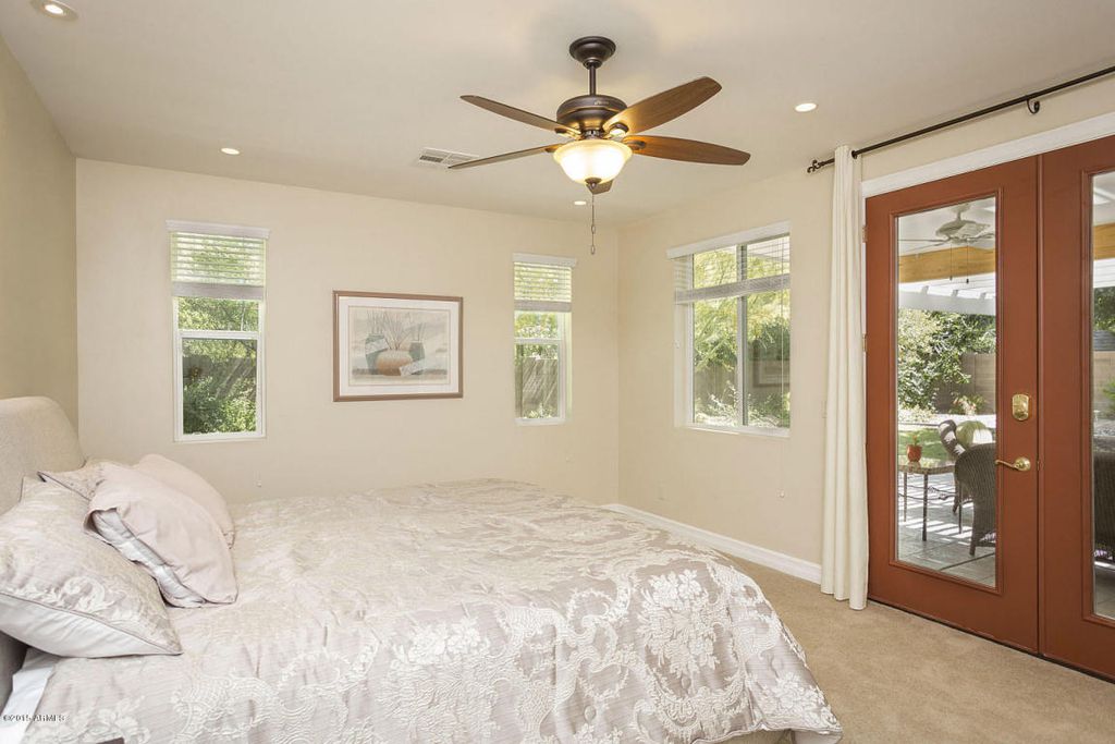 IS1b1jwwx7hfp80000000000