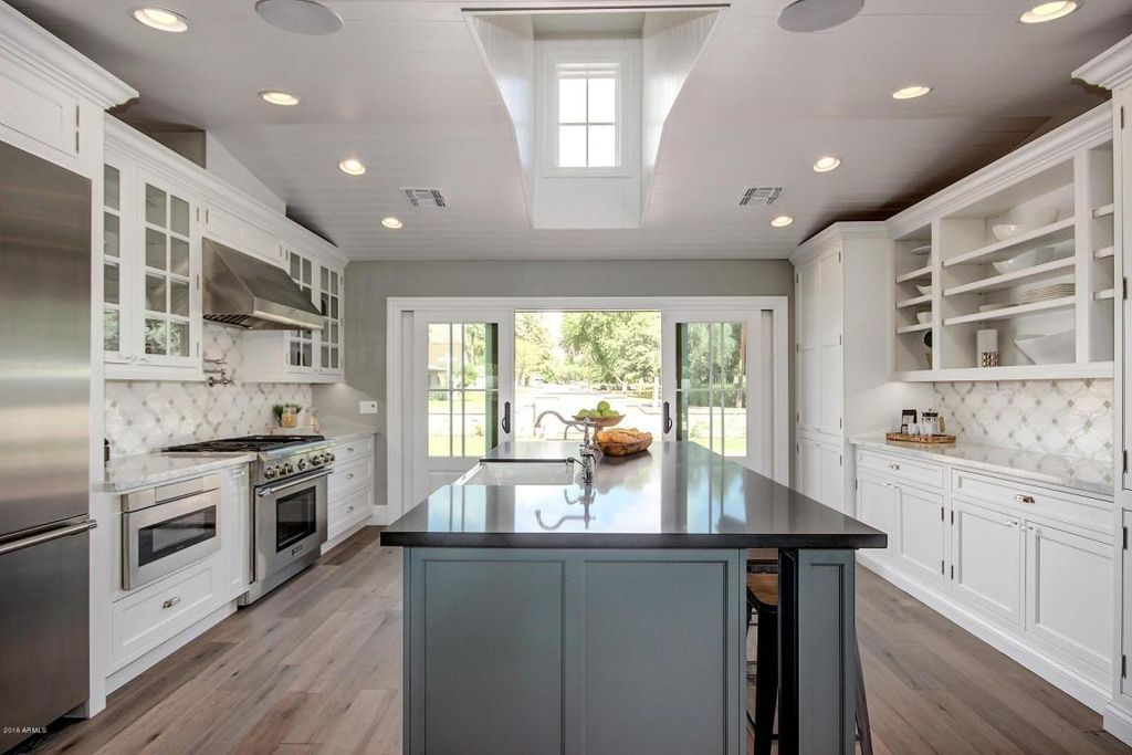 IS2voqhzq36xfx0000000000