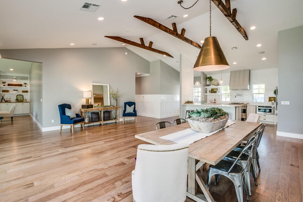 IS5mov7qqhzv6w1000000000