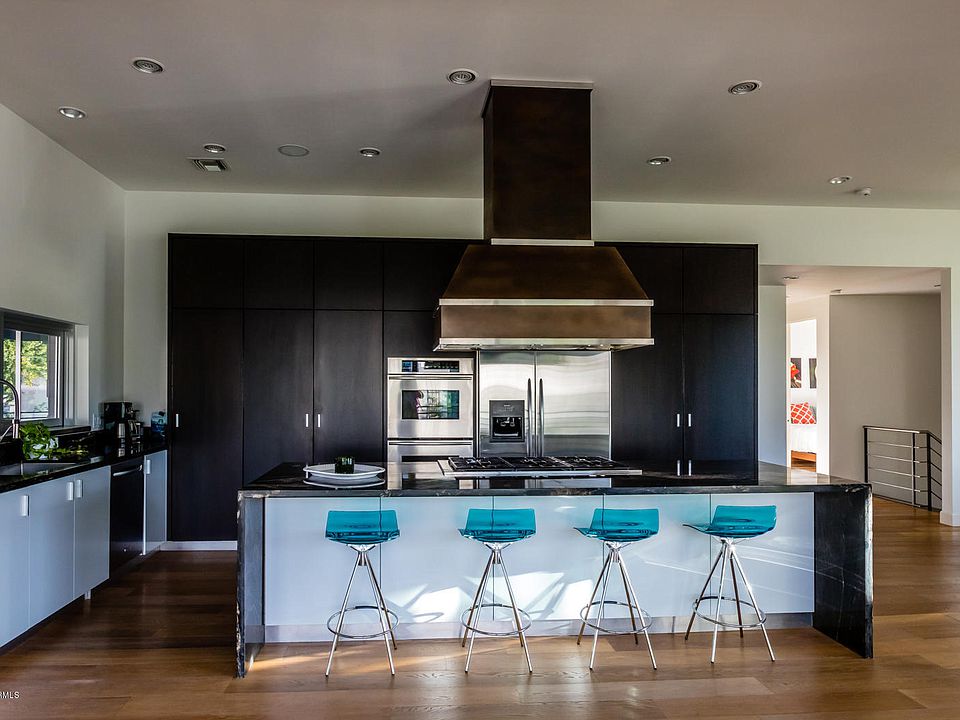 ISucd3bfp6e4qq1000000000