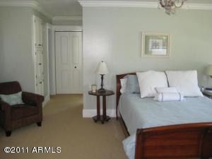 lf9971143-m8xd-w1020_h770_q80