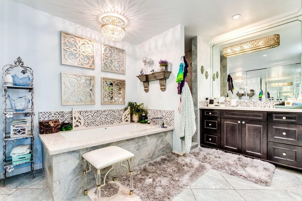 6f85aef7a119f27e4b7dfa5013a917e2l-m24xd-w1020_h770_q80