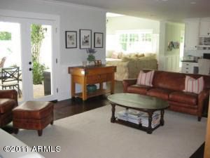 lf9971143-m2xd-w1020_h770_q80